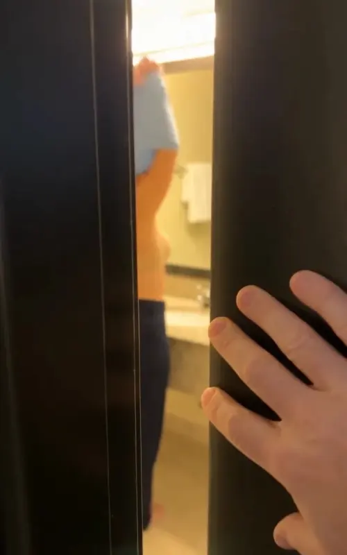Room 742 – opening frame of episode 1